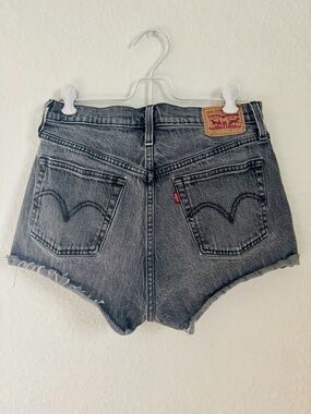 Levi Straus Washed Black shorts size W29